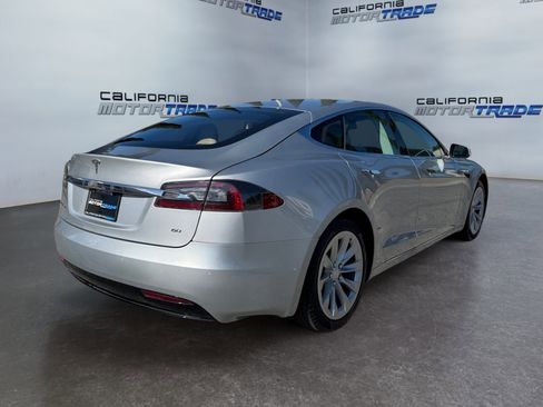 Used 2017 Tesla Model S 60 image 5