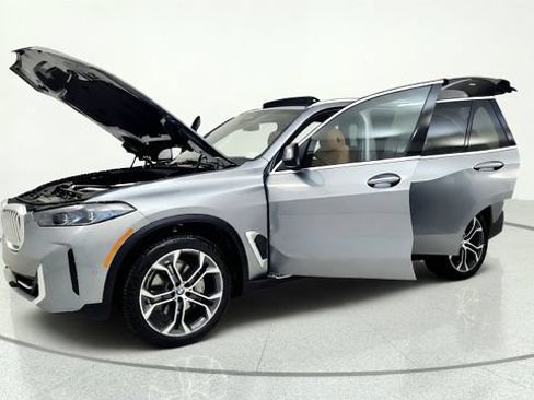 Used 2025 BMW X5 sDrive40i w/ Parking Assistance Package RWD image 14