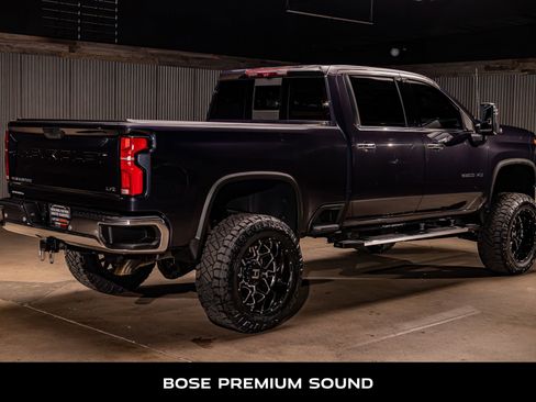 Used 2024 Chevrolet Silverado 2500 LTZ w/ LTZ Plus Package image 9