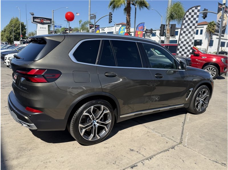 Used 2024 BMW X5 xDrive50e w/ Premium Package AWD/4WD image 65