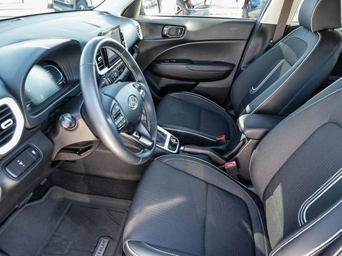 Certified 2024 Hyundai Venue Limited image 22