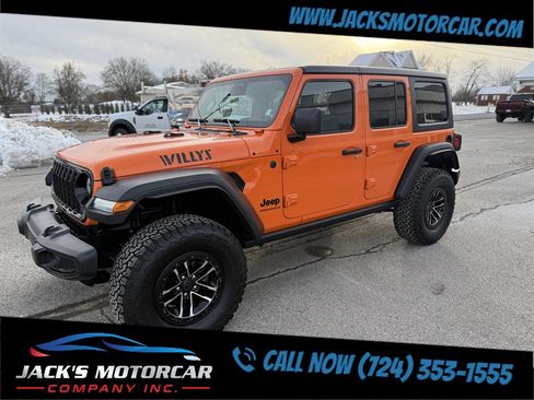 Used 2025 Jeep Wrangler Unlimited Sport AWD/4WD image 2