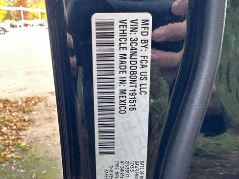 Used 2022 Jeep Compass Trailhawk w/ Trailhawk Convenience Group image 18