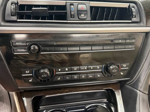 Used 2012 BMW 650i Convertible RWD image 25