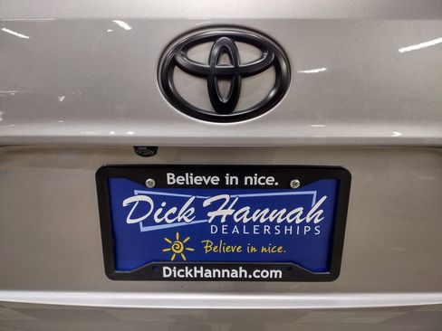 Used 2022 Toyota Highlander XLE image 16