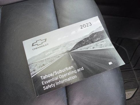 Used 2023 Chevrolet Tahoe Z71 w/ Luxury Package image 16