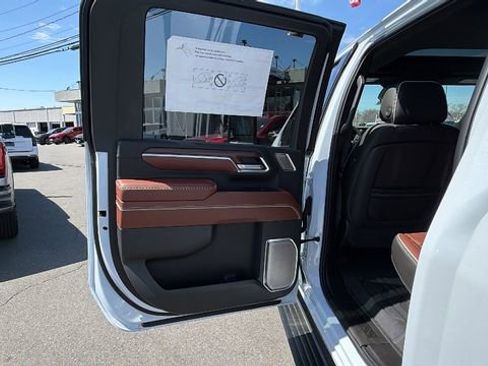 New 2026 GMC Sierra 3500 Denali Ultimate AWD/4WD image 37