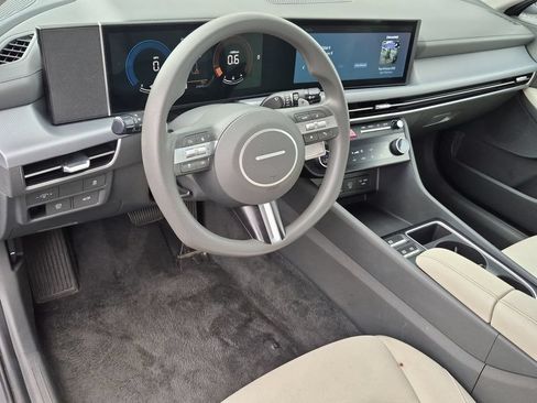 Used 2025 Hyundai Sonata SEL FWD image 15