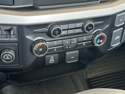 New 2025 Ford F350 XL w/ XL Chrome Package image 18