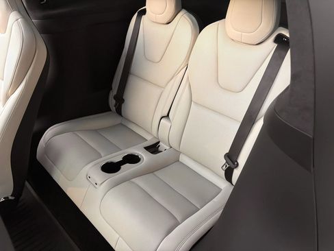 Used 2024 Tesla Model X AWD/4WD image 15