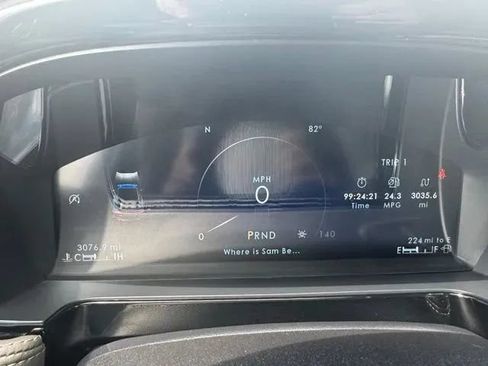 Used 2025 Lincoln Corsair AWD w/ Jet Appearance Package image 25