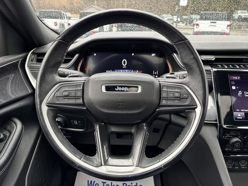 Used 2021 Jeep Grand Cherokee L Laredo image 21