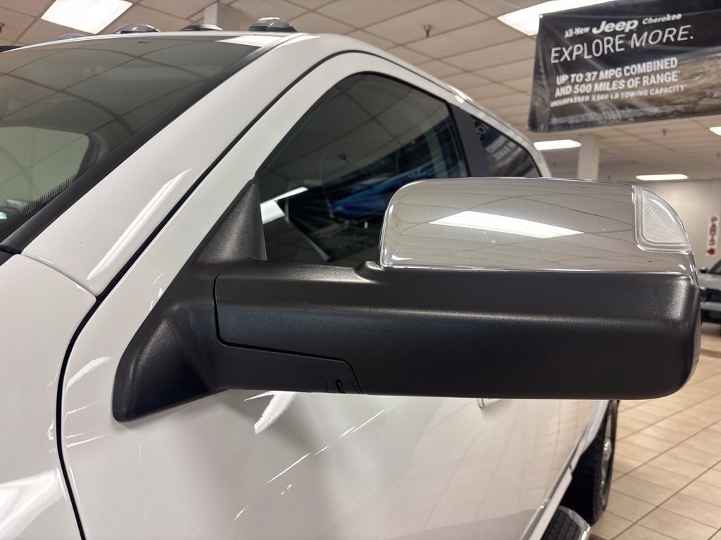 Used 2022 RAM 2500 Laramie w/ Snow Chief Group AWD/4WD image 46