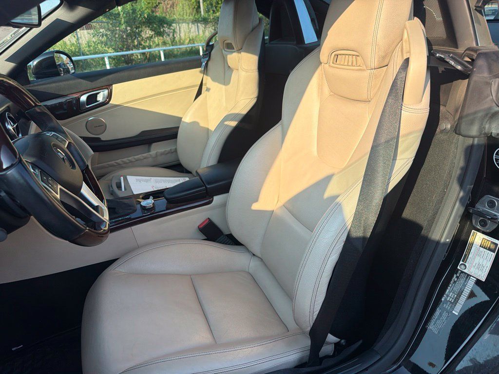 Used 2014 Mercedes-Benz SLK 350 image 12