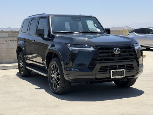 New 2026 Lexus GX 550 AWD/4WD image 2