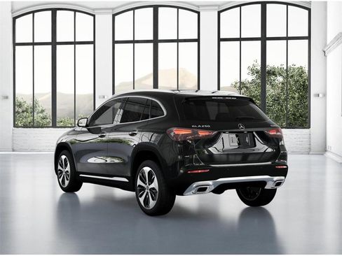 New 2026 Mercedes-Benz GLA 250 GLA 250 image 28