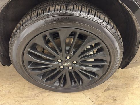 Used 2025 Lincoln Corsair Grand Touring w/ Equipment Group 302A image 9