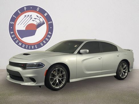 Used 2022 Dodge Charger GT RWD image 2