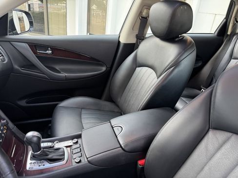 Used 2017 INFINITI QX50 AWD w/ Premium Plus Package image 13