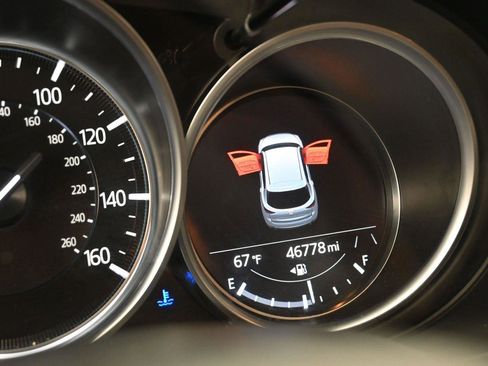 Used 2023 MAZDA CX-5 Carbon Edition AWD/4WD image 4
