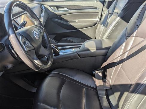 Used 2019 Buick Enclave Avenir w/ Avenir Technology Package image 12