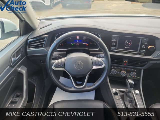 Used 2022 Volkswagen Jetta SE FWD image 11