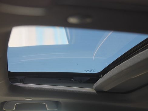 Used 2024 Honda CR-V Sport-L image 8