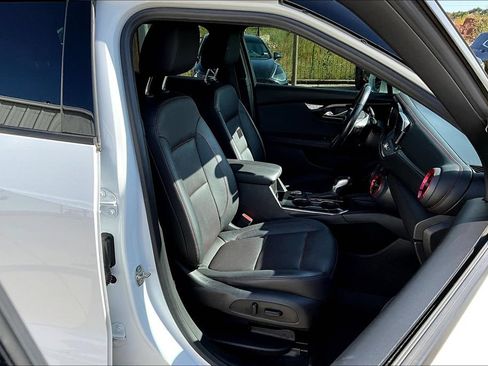 Used 2019 Chevrolet Blazer RS w/ Sun and Wheels Package FWD image 9