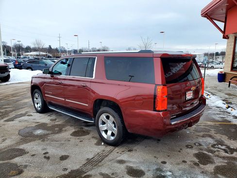 Used 2018 Chevrolet Suburban Premier image 7