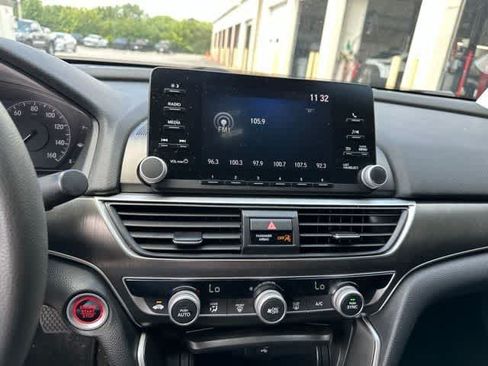Used 2020 Honda Accord LX image 7