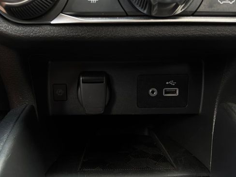 Used 2025 Nissan Versa SV w/ Trunk Package FWD image 23