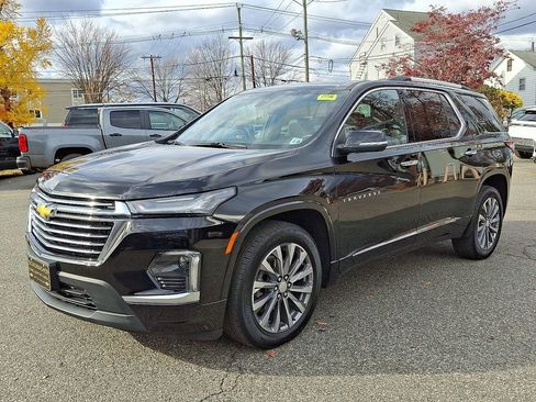Used 2023 Chevrolet Traverse Premier image 4