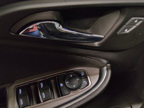 Used 2022 Chevrolet Malibu LT FWD image 27