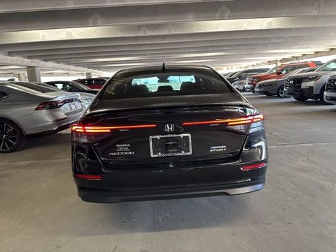 Used 2025 Honda Accord Sport image 6