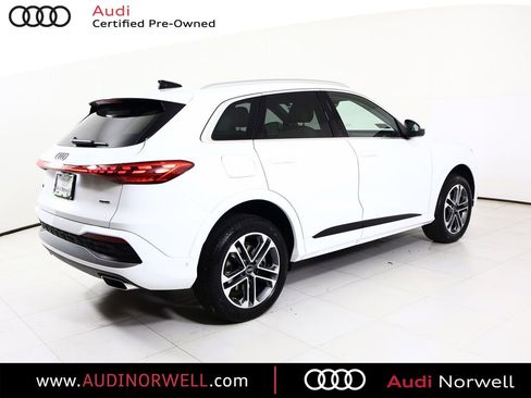 Certified 2025 Audi Q5 Premium w/ Convenience Package AWD/4WD image 18