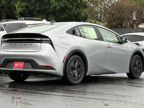 New 2026 Toyota Prius Plug-In Hybrid image 3