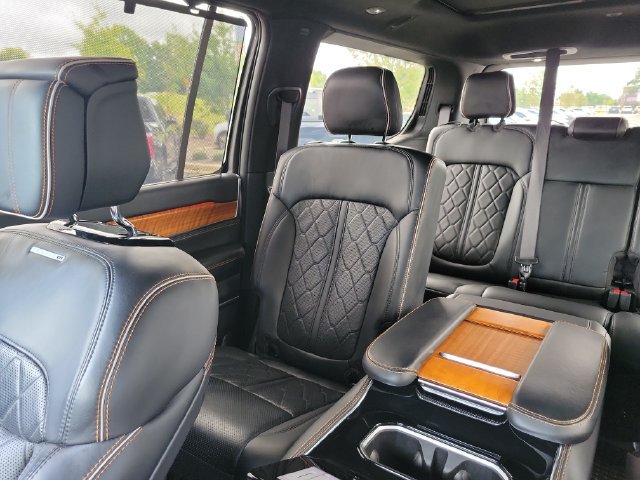 Used 2022 Jeep Grand Wagoneer Series III AWD/4WD image 10