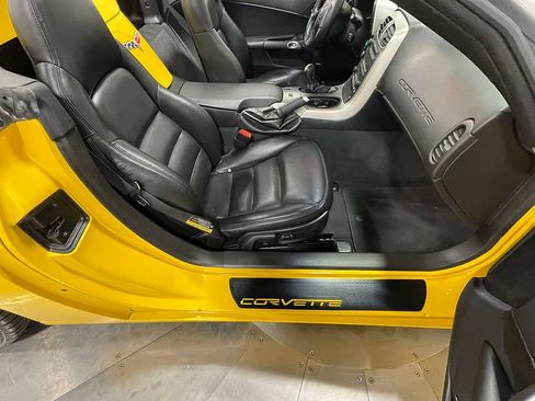 Used 2005 Chevrolet Corvette Convertible w/ Preferred Equipment Group RWD image 43
