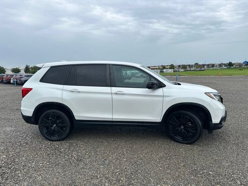 Used 2021 Honda Passport Sport image 11