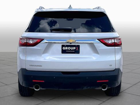 Used 2018 Chevrolet Traverse LT FWD image 3