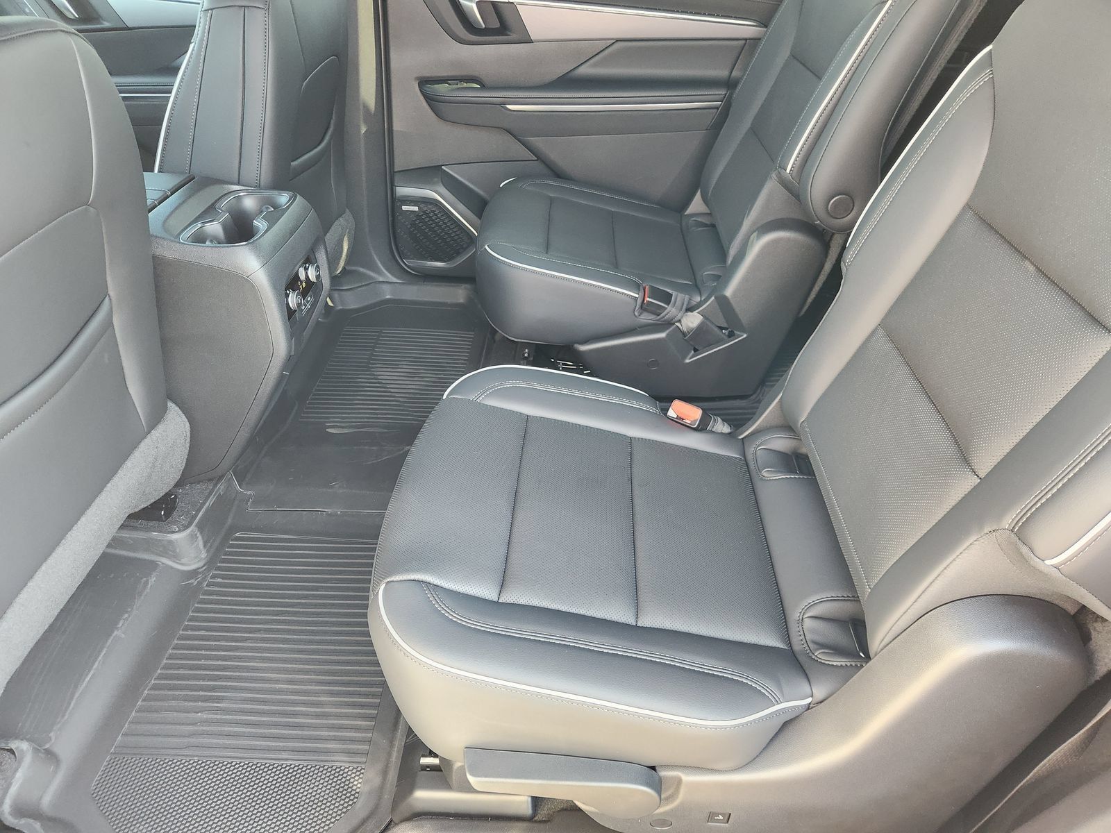 New 2027 Buick Enclave Sport Touring w/ Power Package FWD image 33