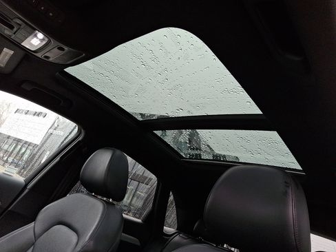 Used 2016 Audi Q3 2.0T Premium Plus w/ Technology Package image 15