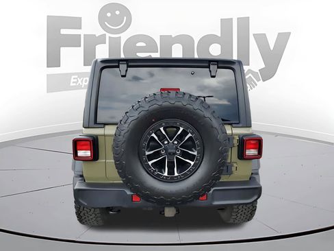 Used 2025 Jeep Wrangler Sport image 4