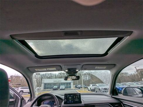 Certified 2025 Acura ADX FWD image 18