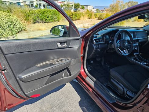 Used 2020 Kia Optima LX FWD image 15