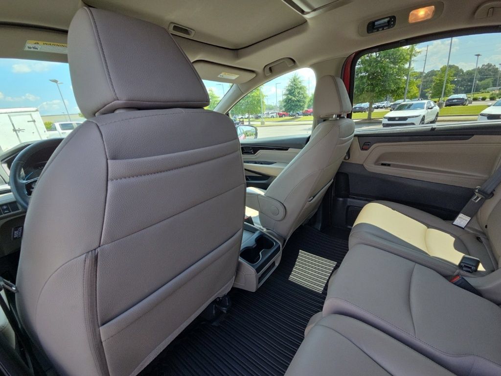 Used 2024 Honda Odyssey Touring image 13