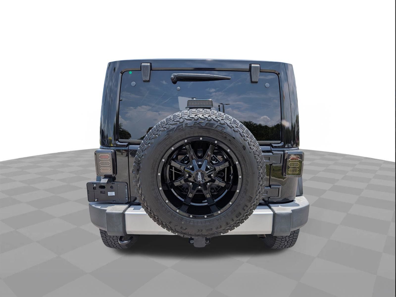 Used 2015 Jeep Wrangler Sahara w/ Connectivity Group AWD/4WD image 5