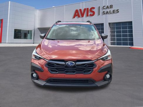 Used 2025 Subaru Crosstrek 2.5i Premium AWD/4WD image 2