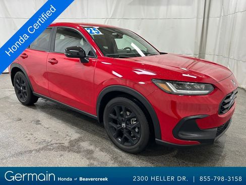 Used 2025 Honda HR-V Sport image 2