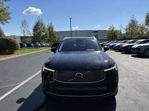 Used 2026 Volvo XC90 B5 Core w/ Protection Package Premier AWD/4WD image 2